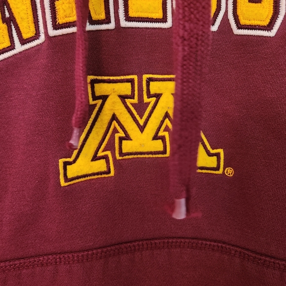 Colosseum Men's MN Gopher Sweatshirt - Picture 2 of 9